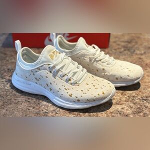 APL Phantom W, Sz 7.5, EUC